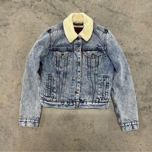 Levi’s‎ Sherpa Lined Denim Jacket Size XS